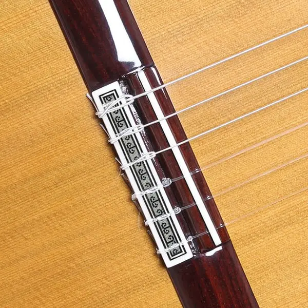 297_LUTHIER_puente.webp