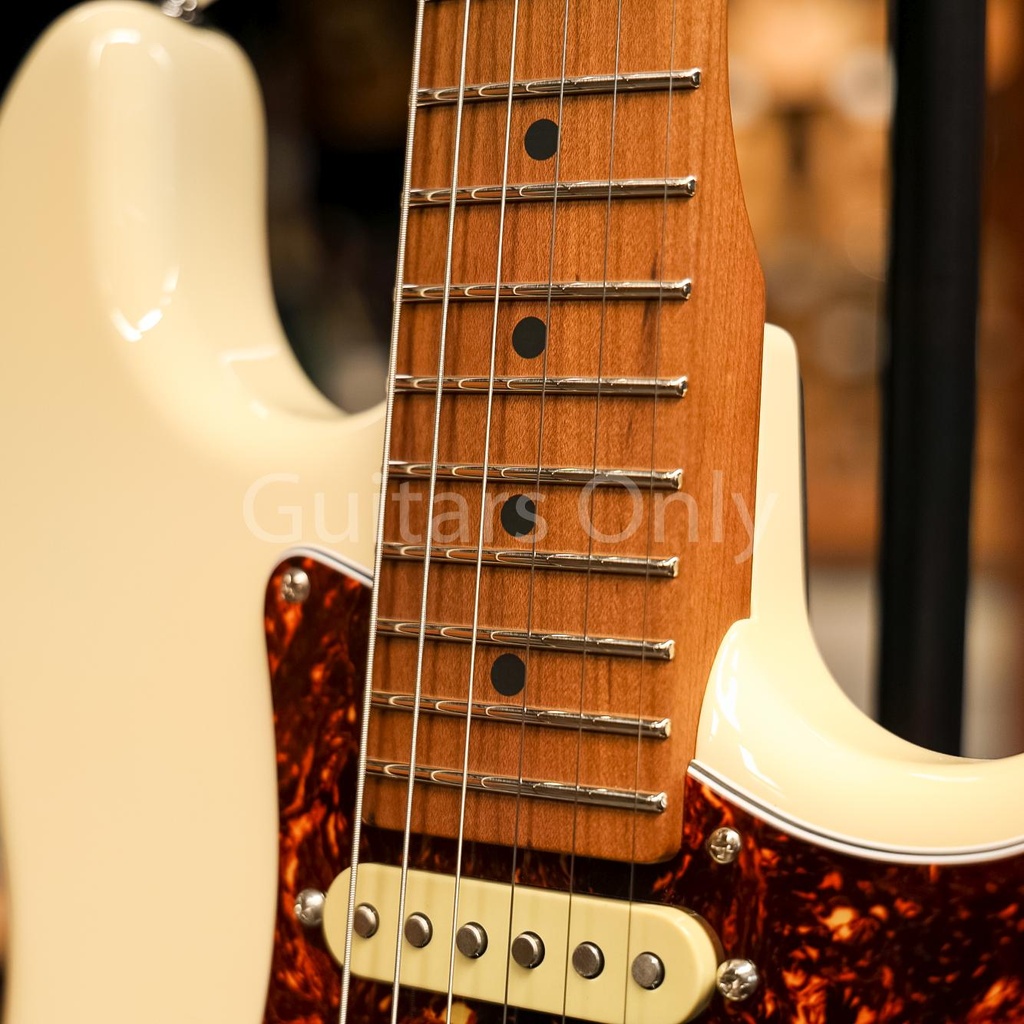 Schecter USA Custom Wembley II Traditional, Transparent Blonde