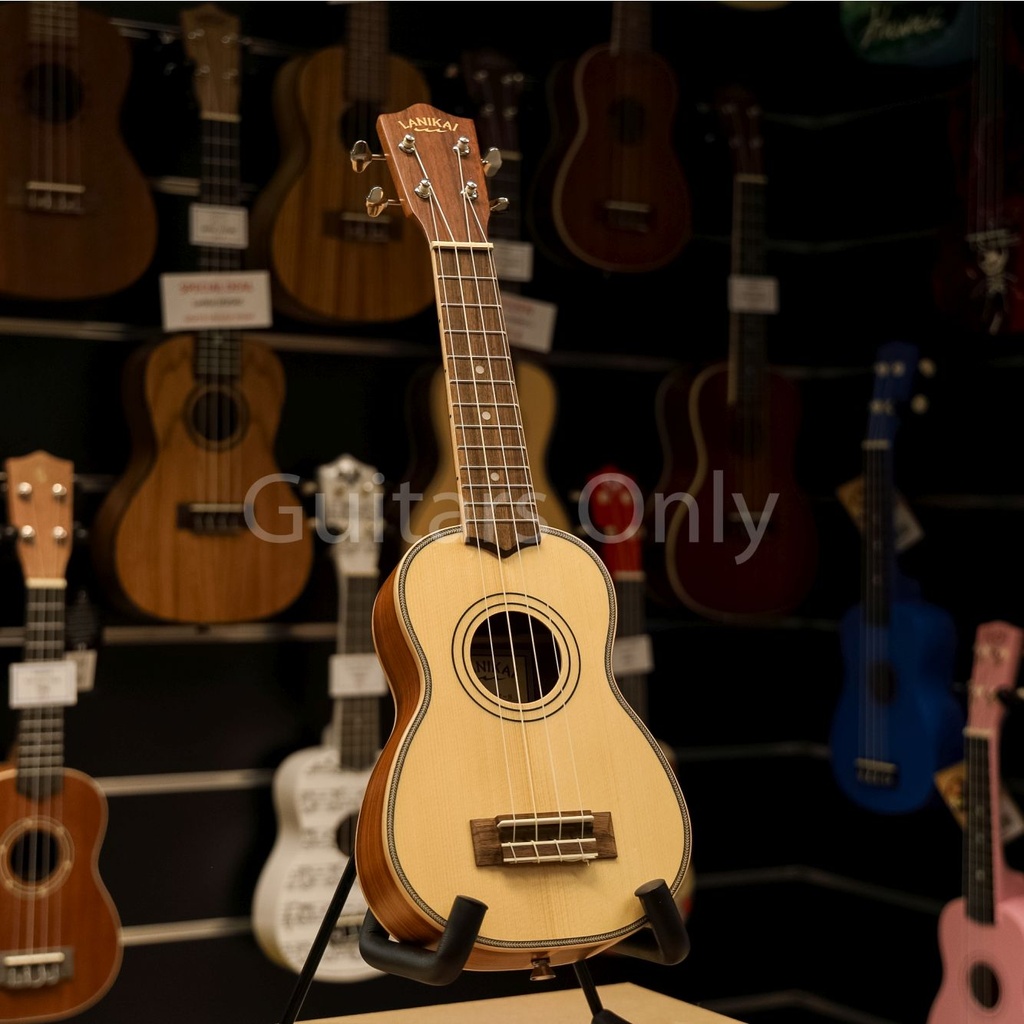 Lanikai Sopraan ukulele LKUSPST-S solid spruce top + tas