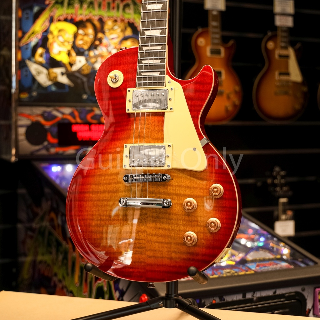 EKO VL480-CSB LP Aged Cherry Sunburst Flamed